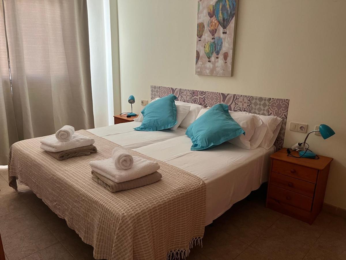 Vivienda Vacacional Maga คอร์ราเลโฮ ภายนอก รูปภาพ