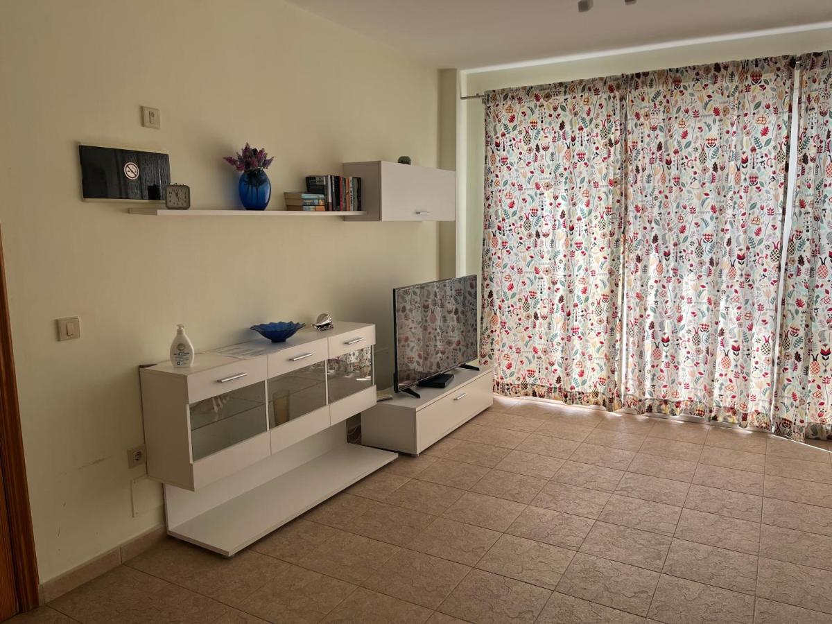 Vivienda Vacacional Maga คอร์ราเลโฮ ภายนอก รูปภาพ