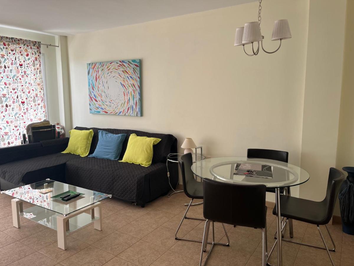 Vivienda Vacacional Maga คอร์ราเลโฮ ภายนอก รูปภาพ